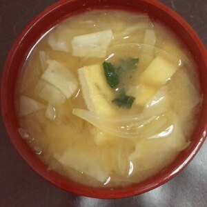 キャベツと玉葱のお味噌汁